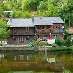 Solar Manor House Apartment